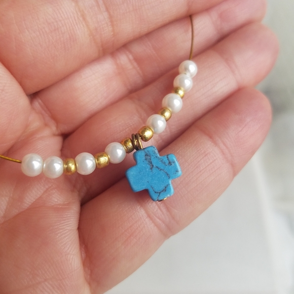 Genuine Turquoise Gemstone Symbolic Cross Faux Pearl Choker Necklace NEW - Picture 7 of 8